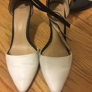 Fab Zara Black + White Kitten Heel Shoes!